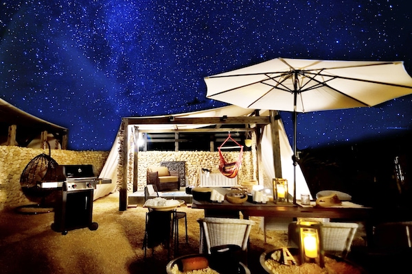 Dinner served, barbecue