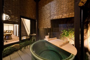 Private Vacation Home | Bathroom | Separate tub and shower, deep soaking tub, free toiletries, hair dryer
