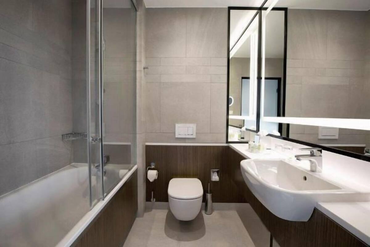 Bathroom | Free toiletries, hair dryer, towels