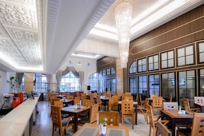 Frühstück, Mittagessen, Abendessen, indonesische Küche