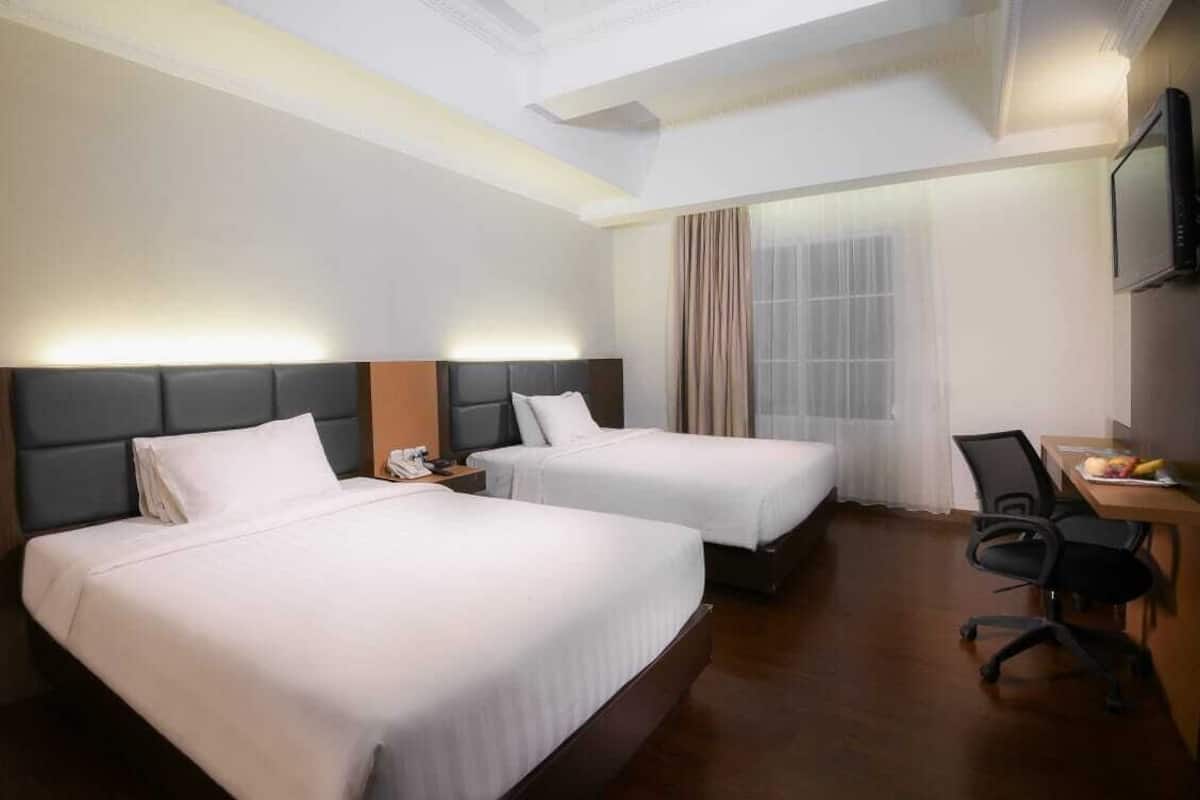 Superior Double or Twin Room | In-room safe, desk, free WiFi