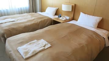 Quarto duplo, para não fumantes | Escrivaninha, Wi-Fi de cortesia, roupa de cama