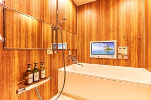 Badewanne und Dusche (separat), Komfortbadewanne, Haartrockner