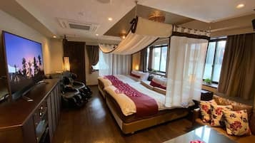 Premium Twin Room, with Free All-you-can-drink Alcohol, Non Smoking | Premium bedding, soundproofing, free WiFi, bed sheets