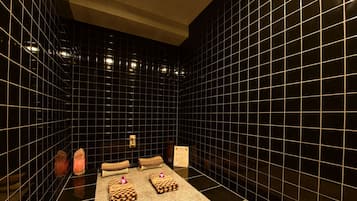 Premium Twin Room, with Free All-you-can-drink Alcohol, Non Smoking | Room amenity