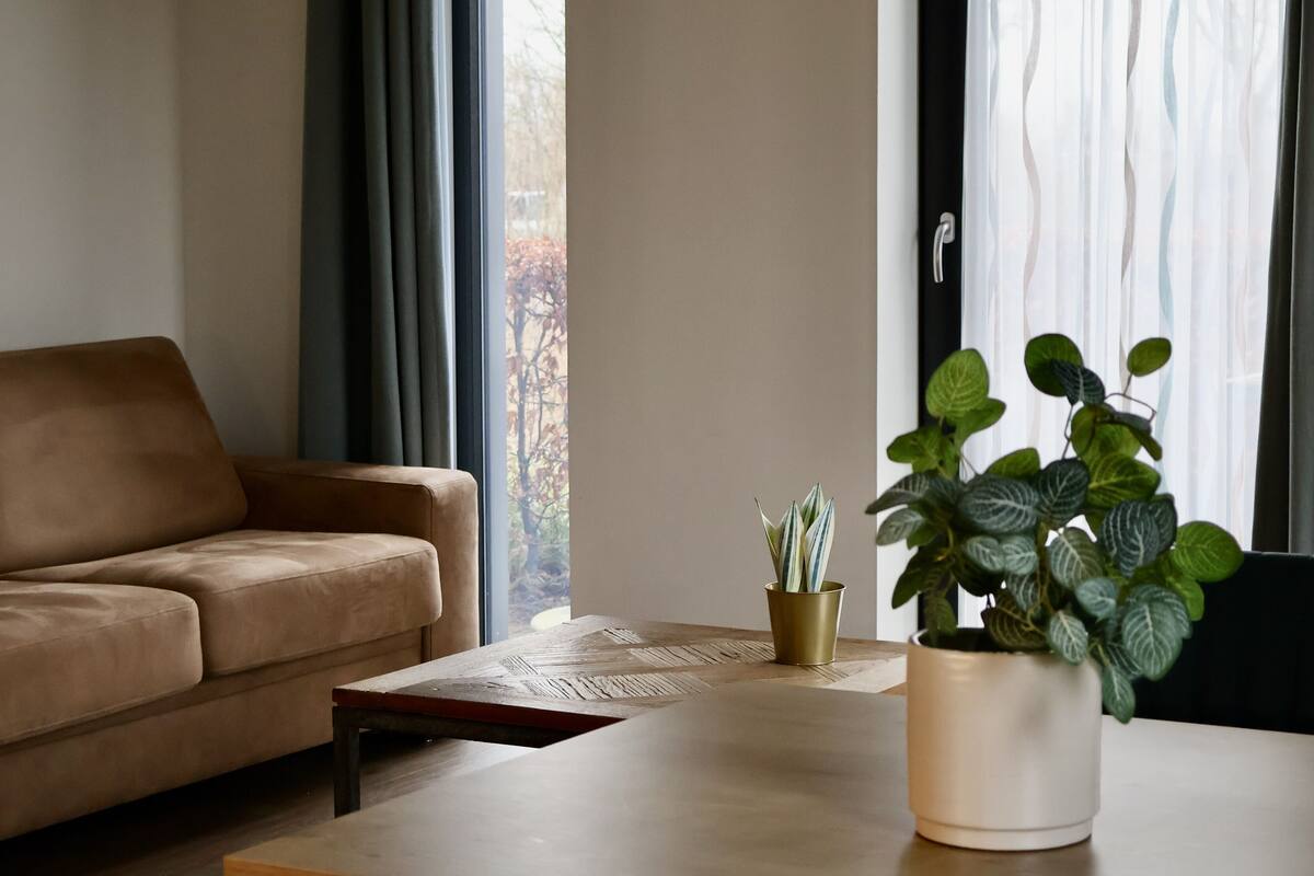 luxury apartment, annex building | 1 bedroom, in-room safe, desk, free wifi