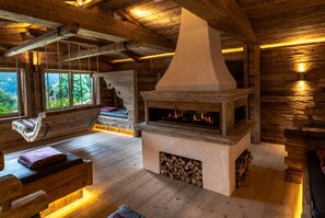 Couples treatment room(s), sauna, steam room, body treatments