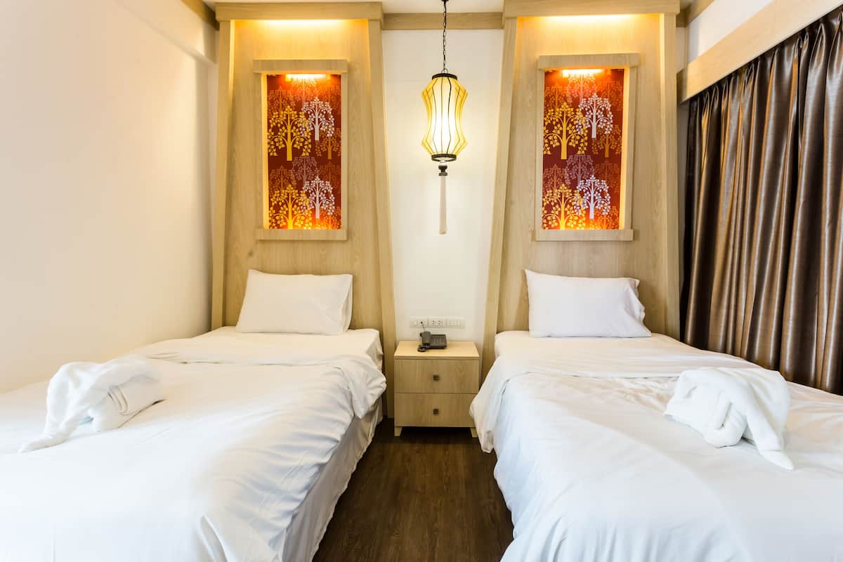 Superior Twin Room | Free minibar items, in-room safe, desk, blackout drapes