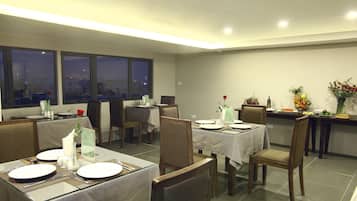 Food court