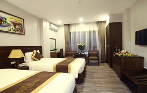 ห้องดีลักซ์ | มินิบาร์, ตู้นิรภัยในห้องพัก, โต๊ะทำงาน, ห้องเก็บเสียง