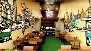 Daily local cuisine breakfast for a fee