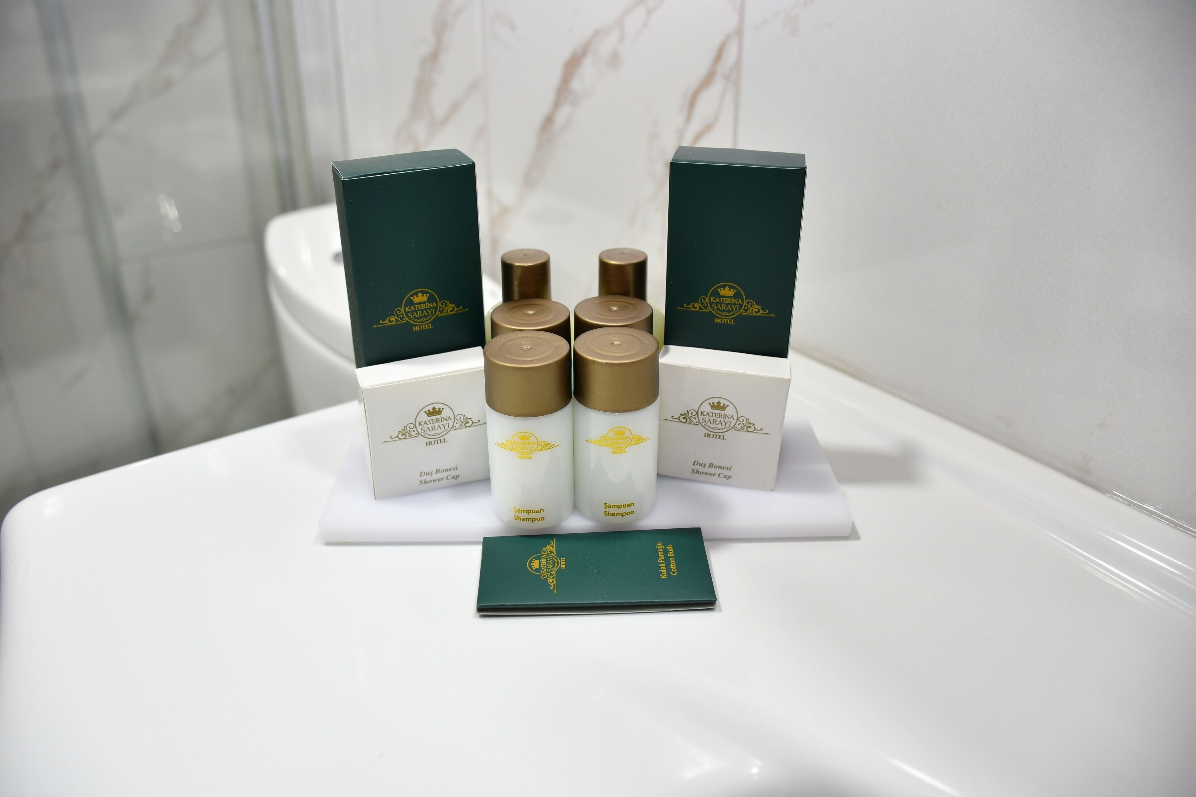 shower, free toiletries, hair dryer, slippers