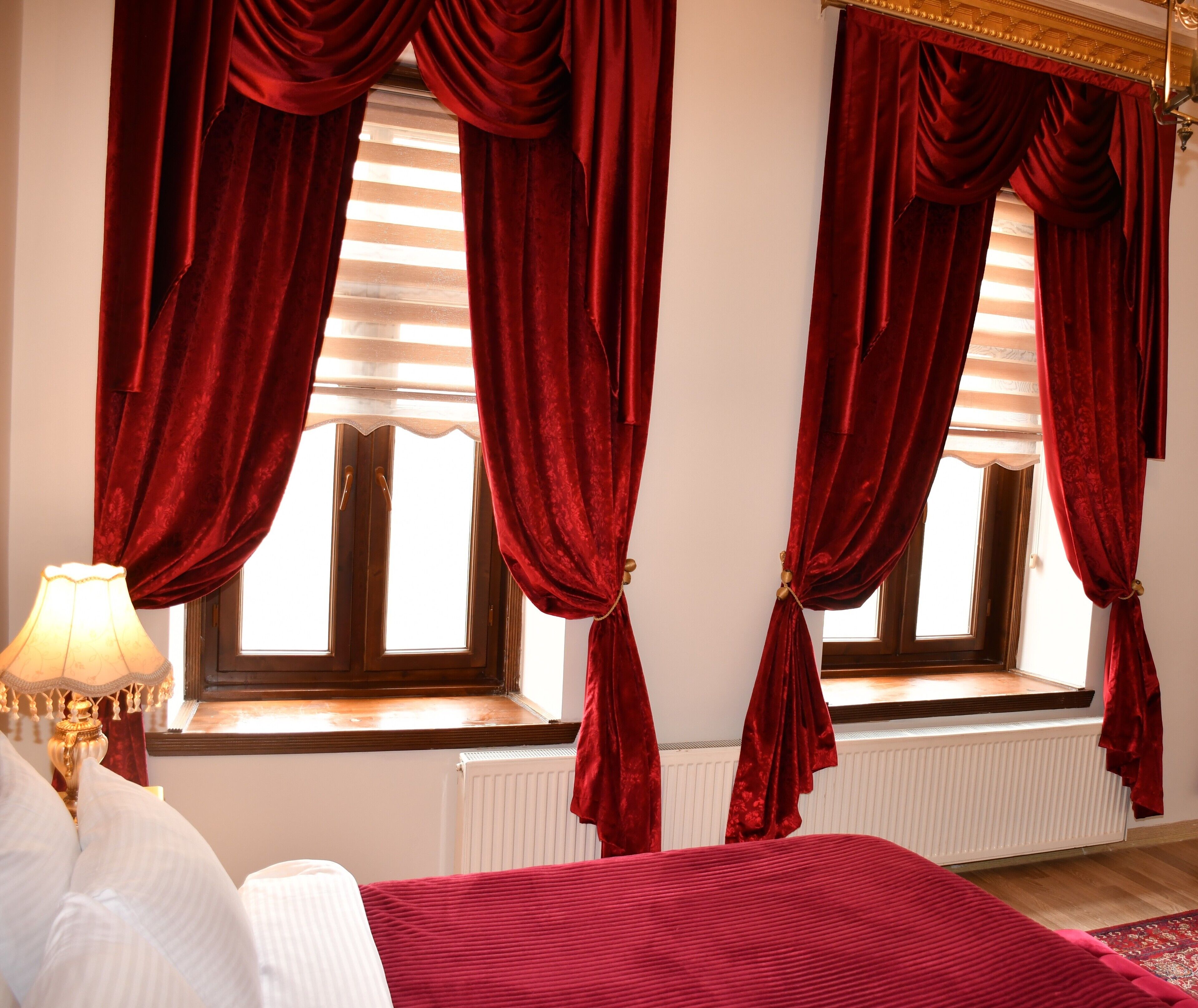 premium bedding, in-room safe, desk, soundproofing