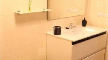 Double or Twin Room, Shared Bathroom | Bathroom | Hair dryer