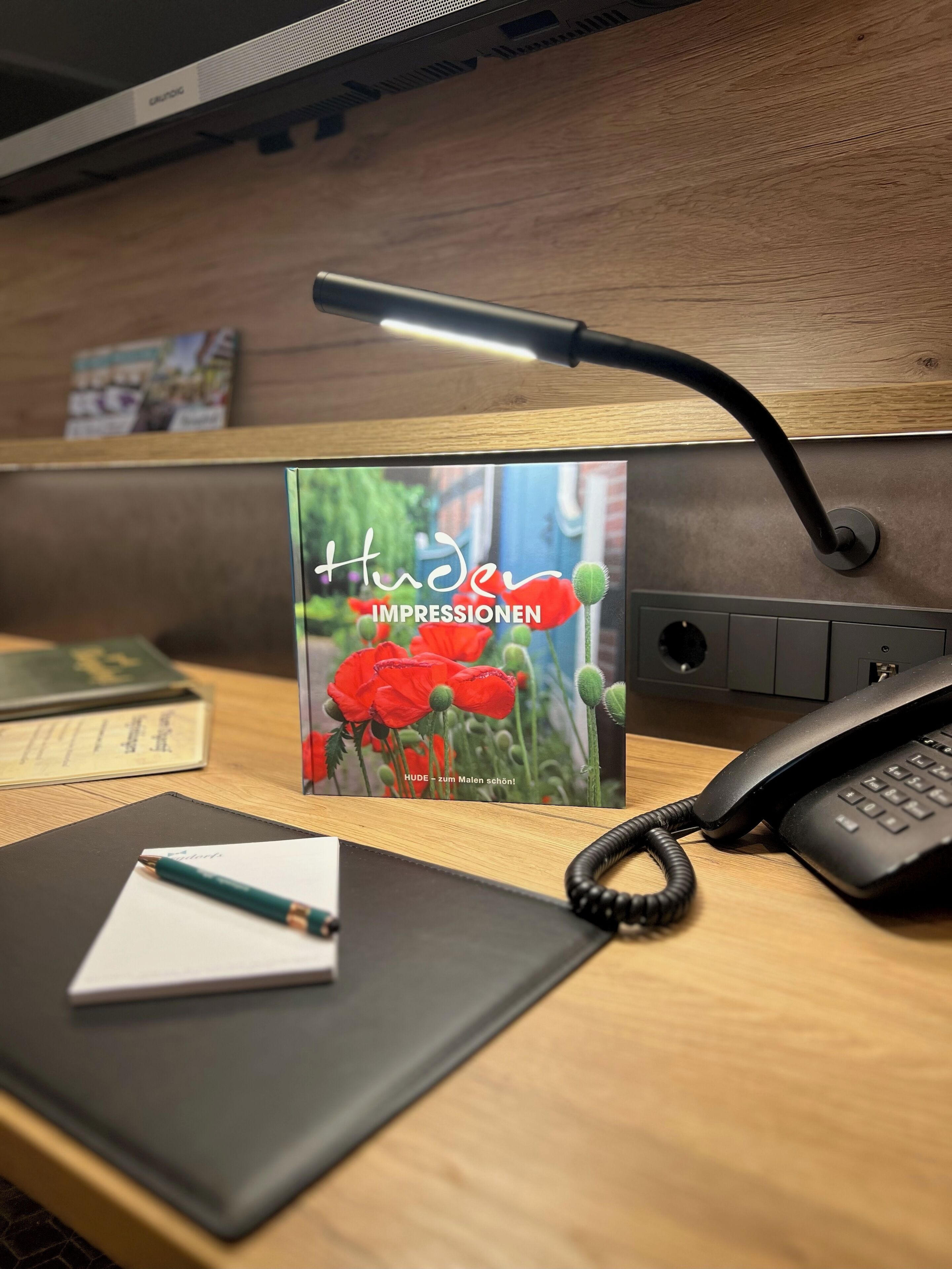 classic double room | hypo-allergenic bedding, minibar, desk, soundproofing