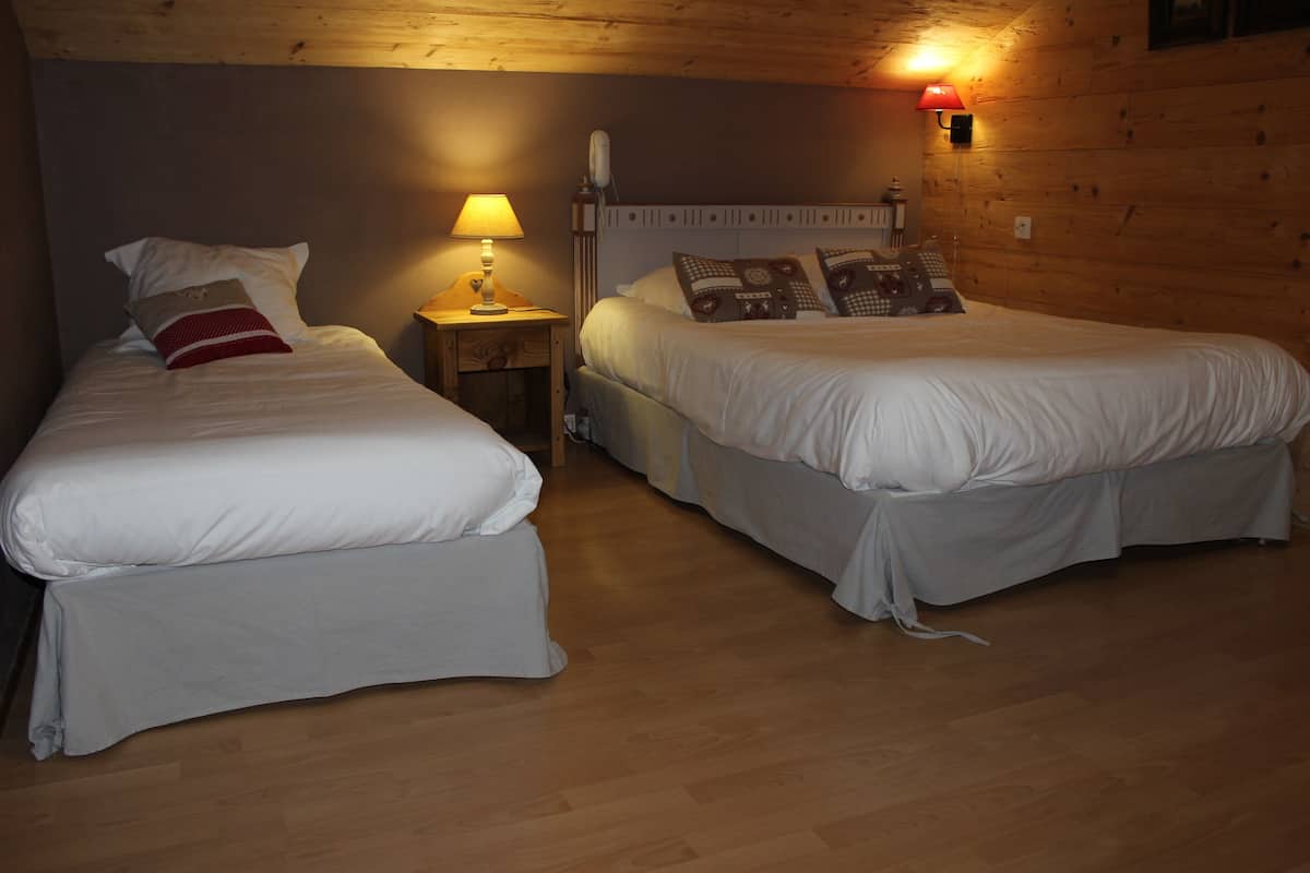 quadruple room | premium bedding, individually decorated, individually furnished