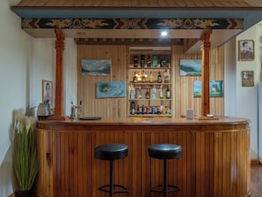 Bar (in der Unterkunft)