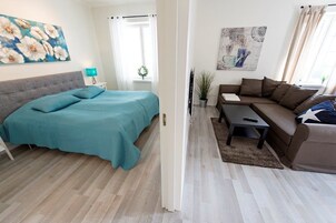 Apartment, 2 Bedrooms | Premium bedding, soundproofing, iron/ironing board