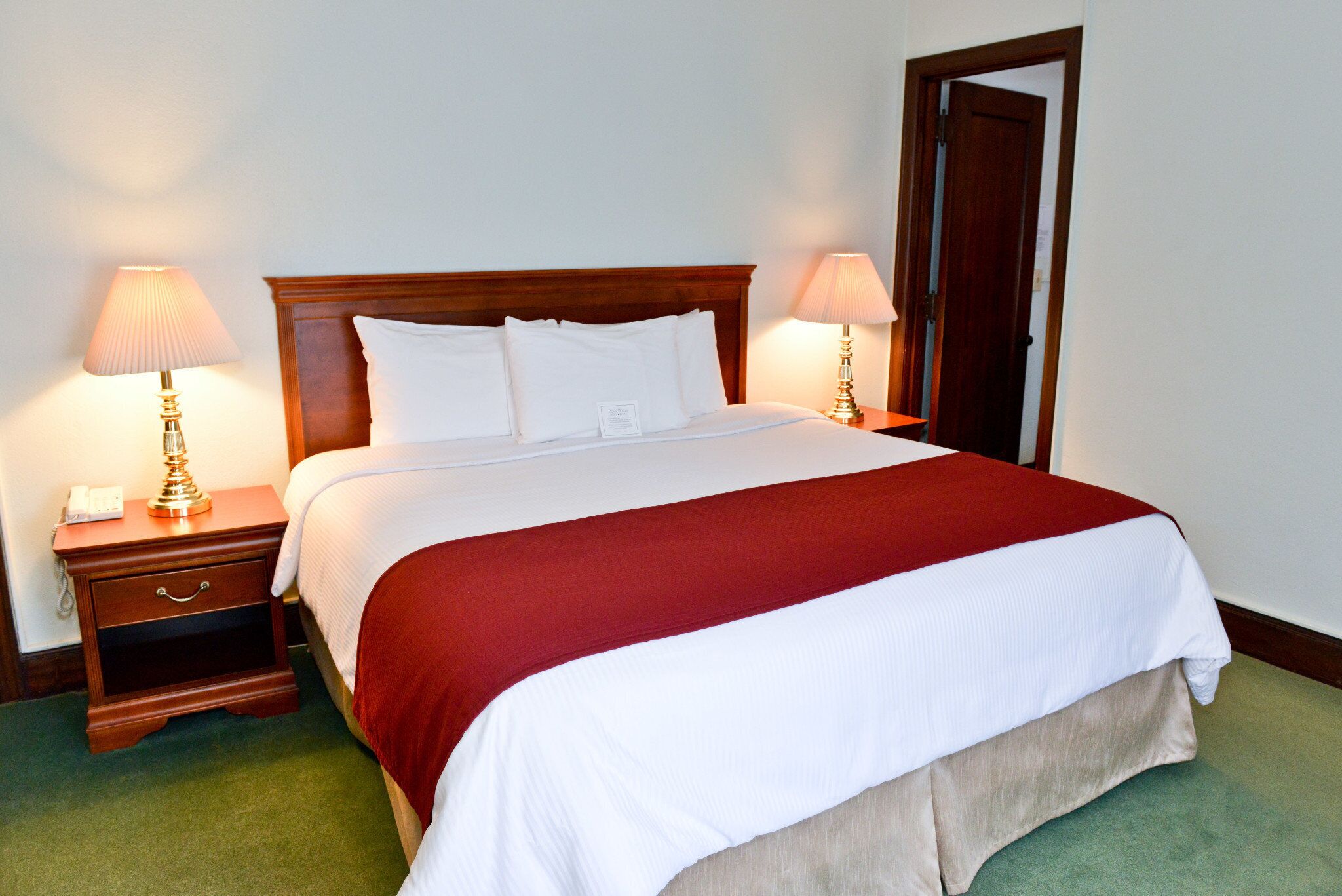 free wifi, bed sheets