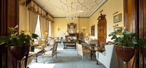 Executive lounge - Kilworth House hotel & Theatre (Lutterworth)