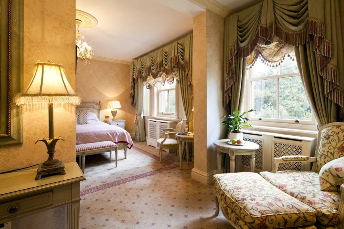 luxury double room | in-room safe, desk, iron/ironing board, free cots/infant beds