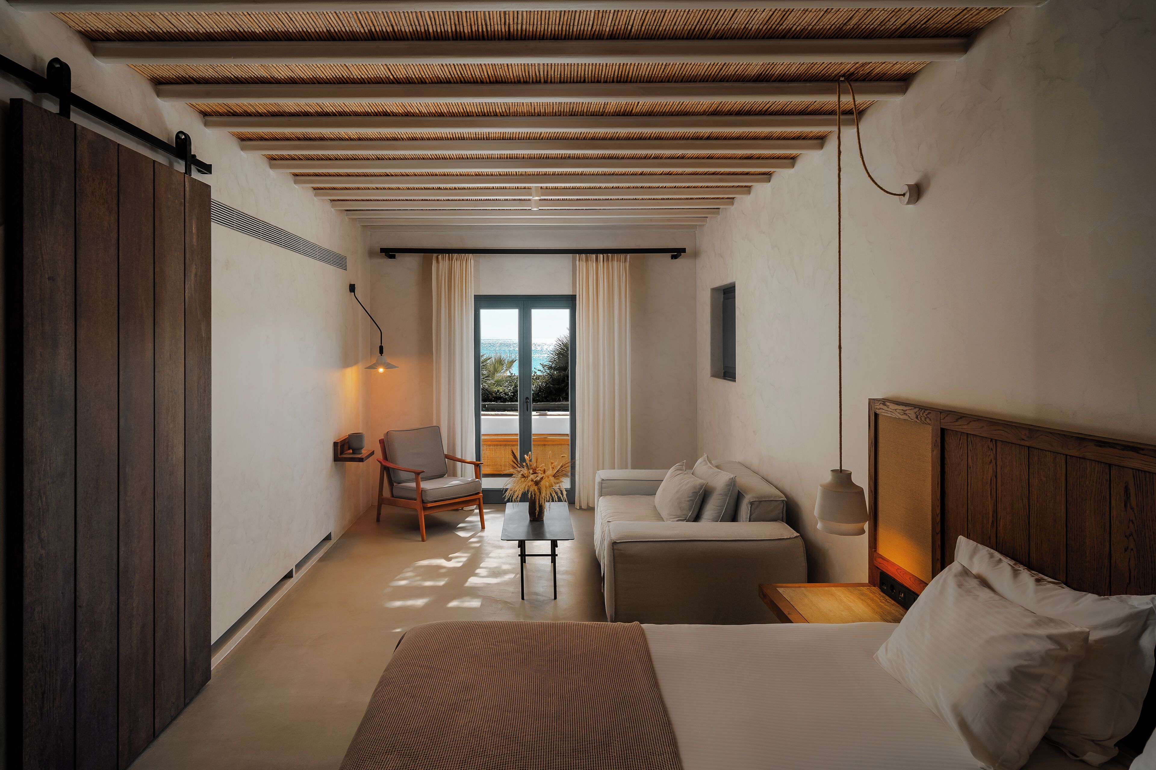 suite, jetted tub, sea view (prestige) | minibar, in-room safe, blackout curtains, soundproofing