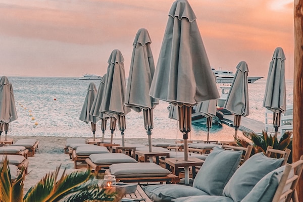 Beach bar