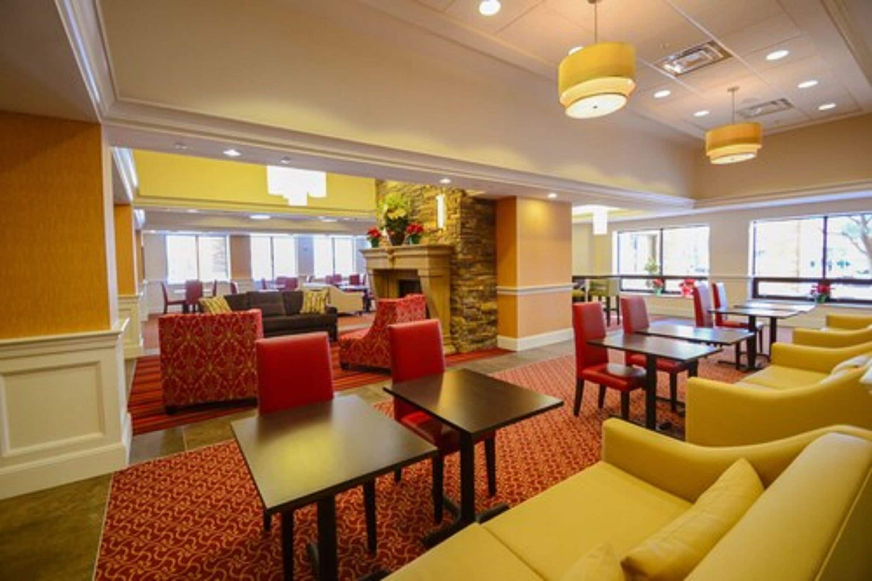 free daily self-service breakfast