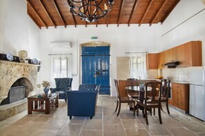 Suite presidencial | Servicio de comidas en la habitación