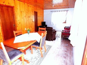 Family House, 2 Bedrooms | Living room | Flat-screen TV - Residencial Boa Vista Gramado (Gramado)