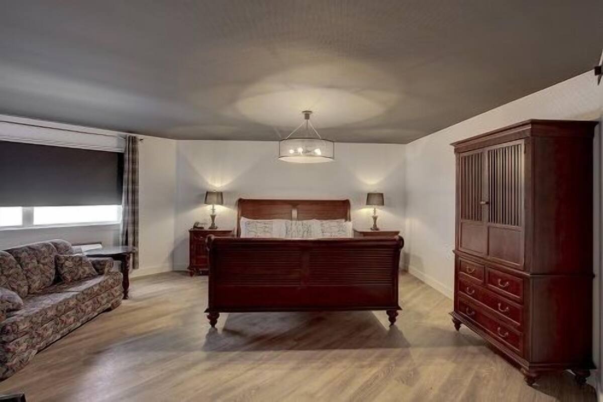 Suite, 1 King-Bett und Schlafsofa (Saint-Victor) | 1 Schlafzimmer, hochwertige Bettwaren, Verdunkelungsvorhänge