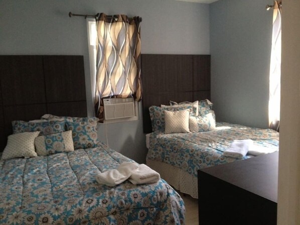 1 bedroom, blackout curtains, soundproofing, iron/ironing board - HC-121 Beach Haus (Seaside Heights)