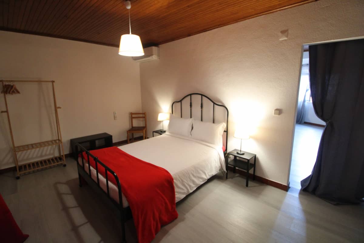 Appartamento Standard, 1 camera da letto (Rua Gil Vicente 18C) | 1 camera, insonorizzazione, Wi-Fi gratuito, lenzuola
