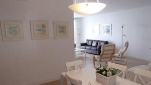 Apartment, 2 Bedrooms, Balcony, Beachfront