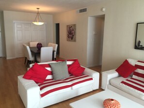 Apartment, 1 Bedroom, Partial Sea View, Oceanfront - Hollywood Beach Side Apartments (Hollywood)