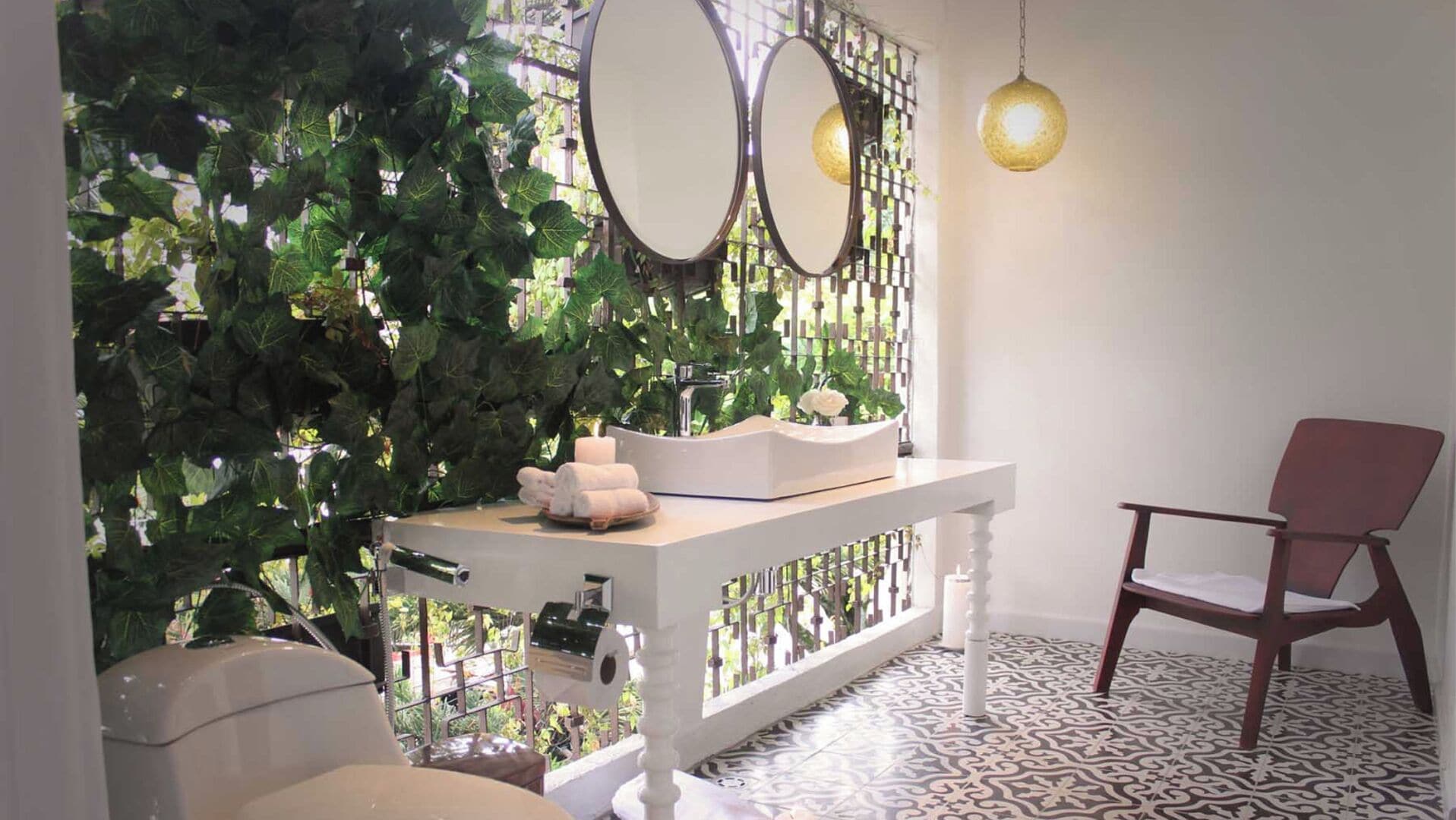 deluxe double room, 1 king bed | bathroom | shower, rainfall showerhead, free toiletries, hair dryer