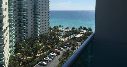 Beach Apartments Hollywood