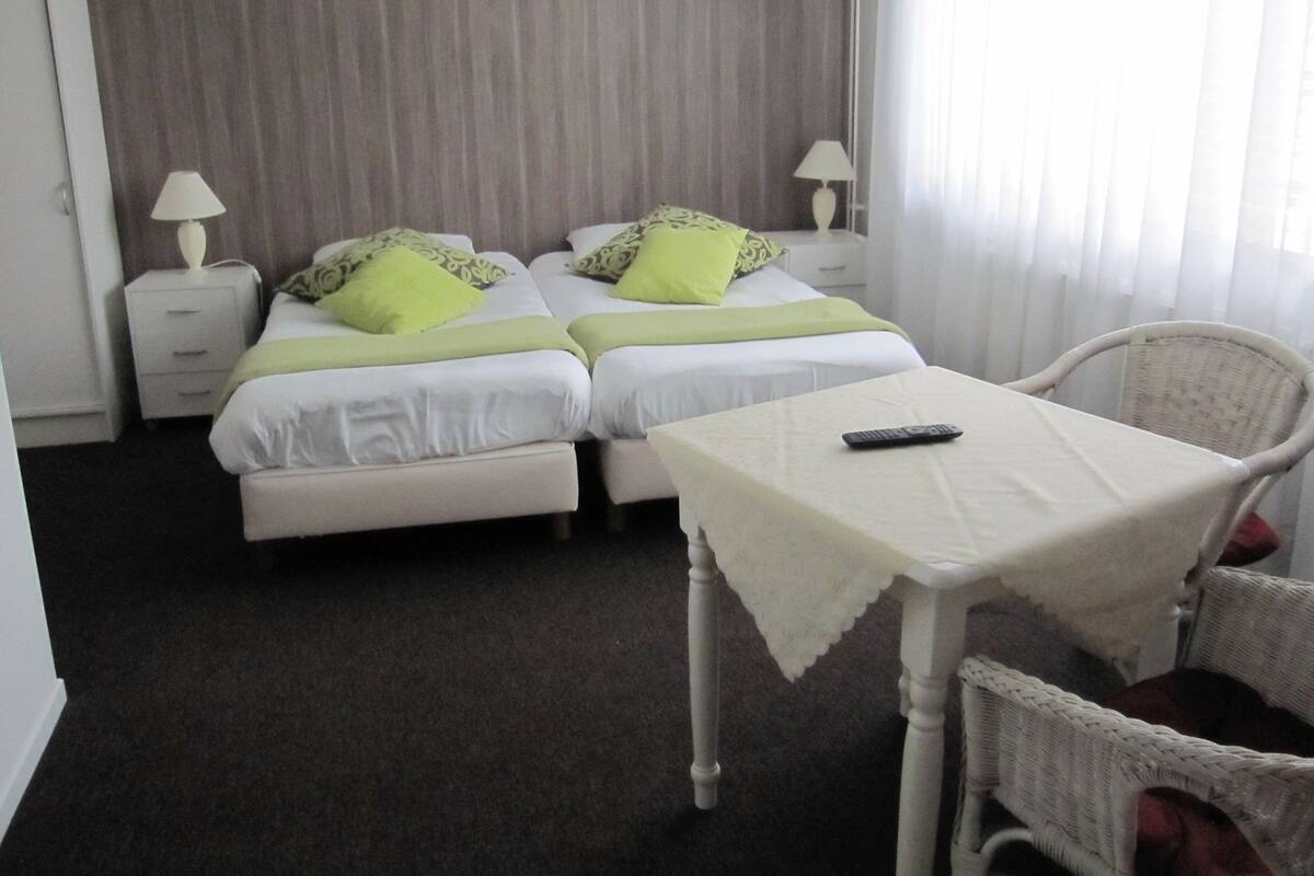 Quadruple Room | Desk, cribs/infant beds, free WiFi, wheelchair access