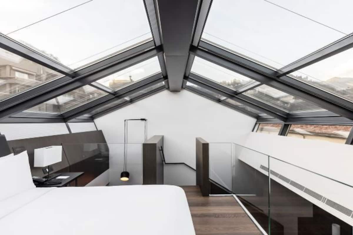 Daunenbettdecken, Zimmersafe, individuell eingerichtet, Schreibtisch