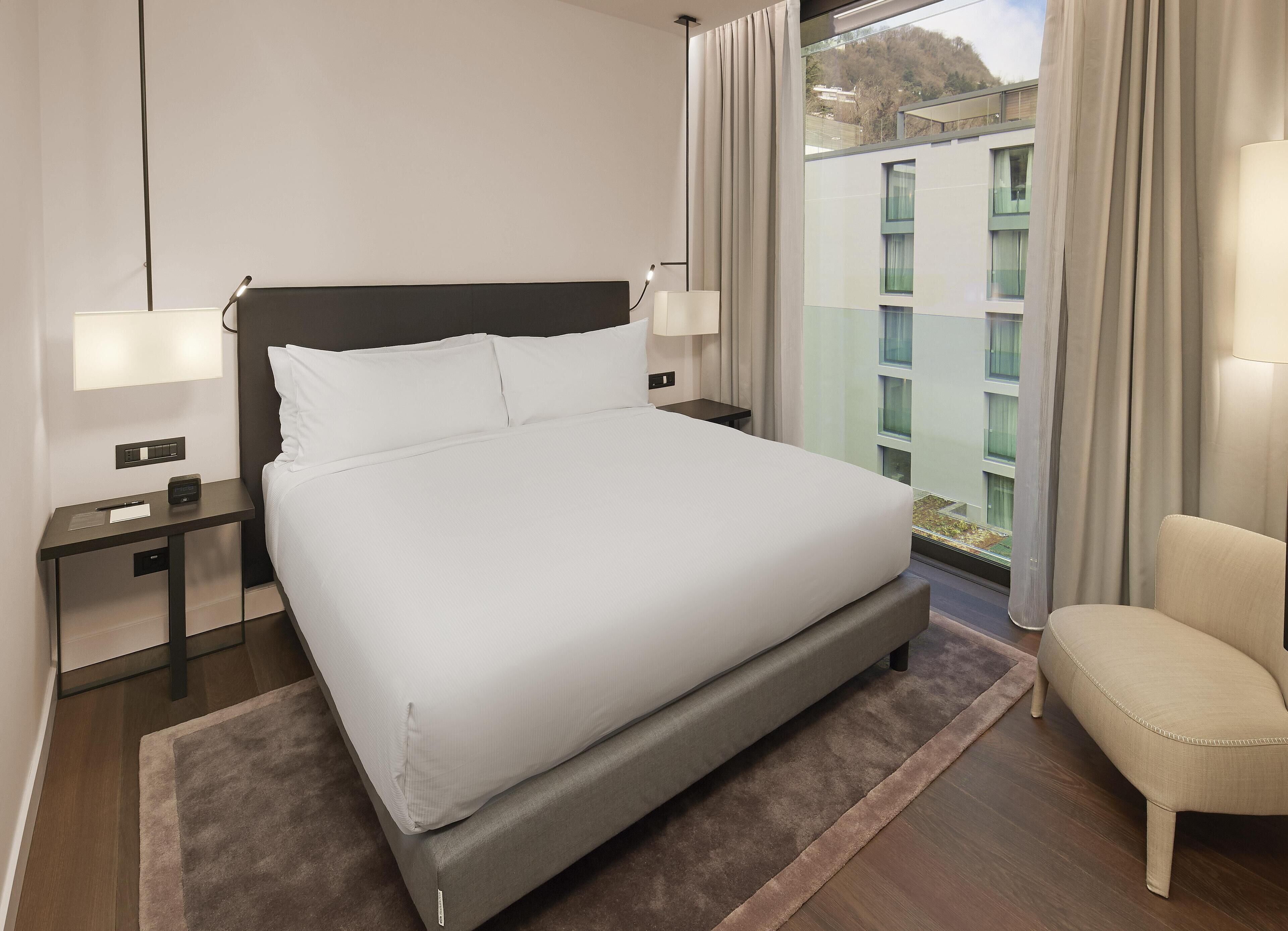 Family Room, 1 King Bed | Down duvets, in-room safe, individually furnished, desk