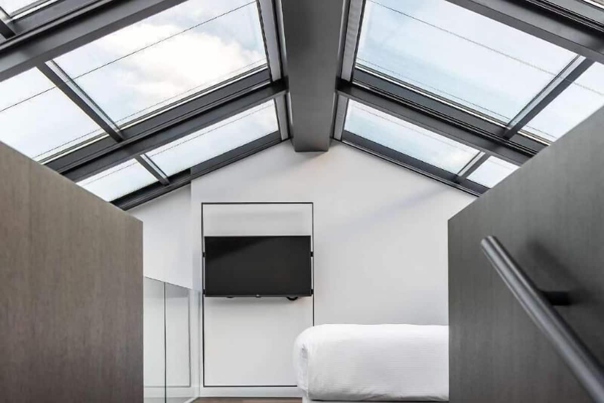 Down duvets, in-room safe, individually furnished, desk