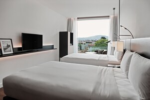 Deluxe Room, 2 Single Beds, City View
