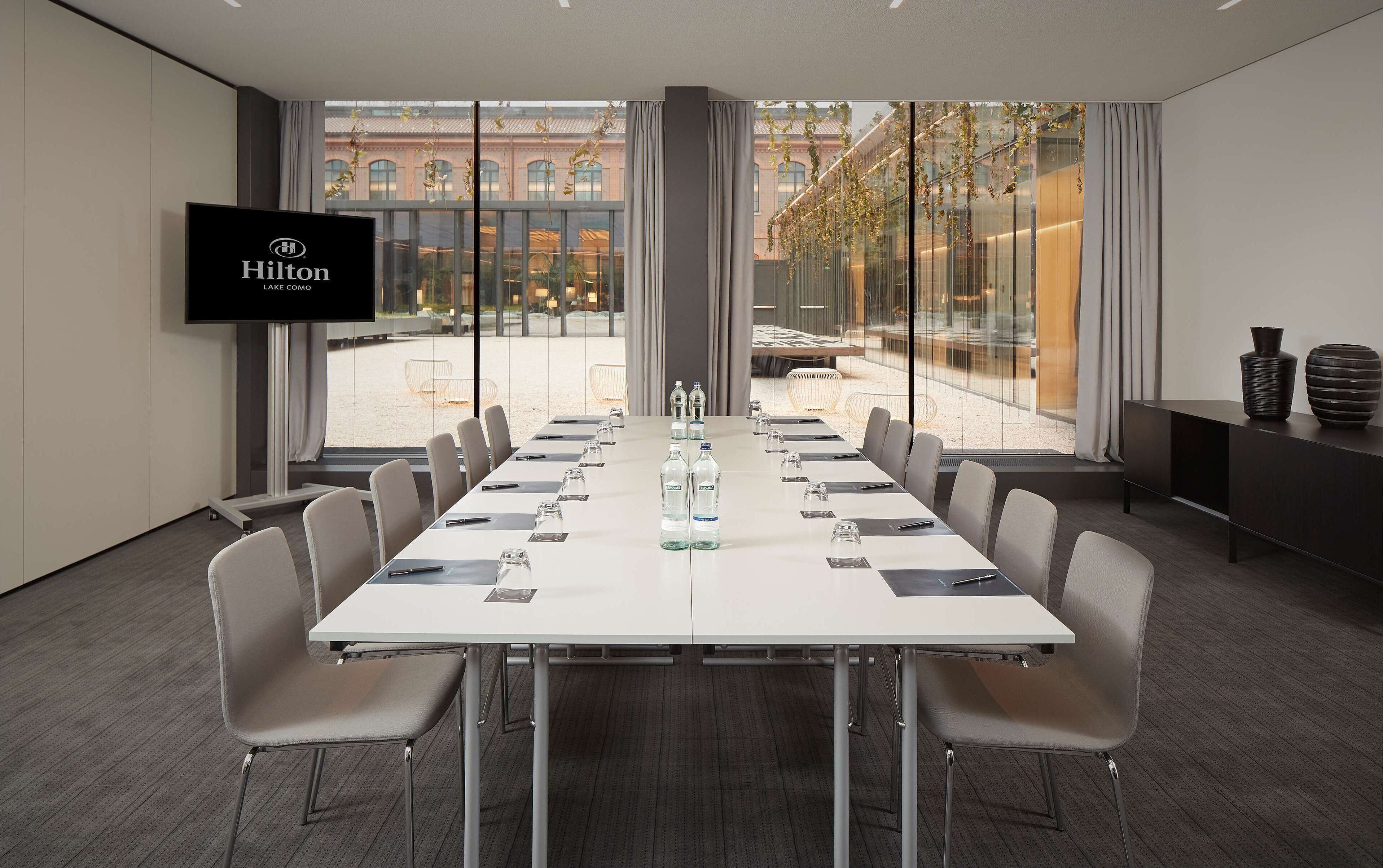 Photo - Hilton Lake Como