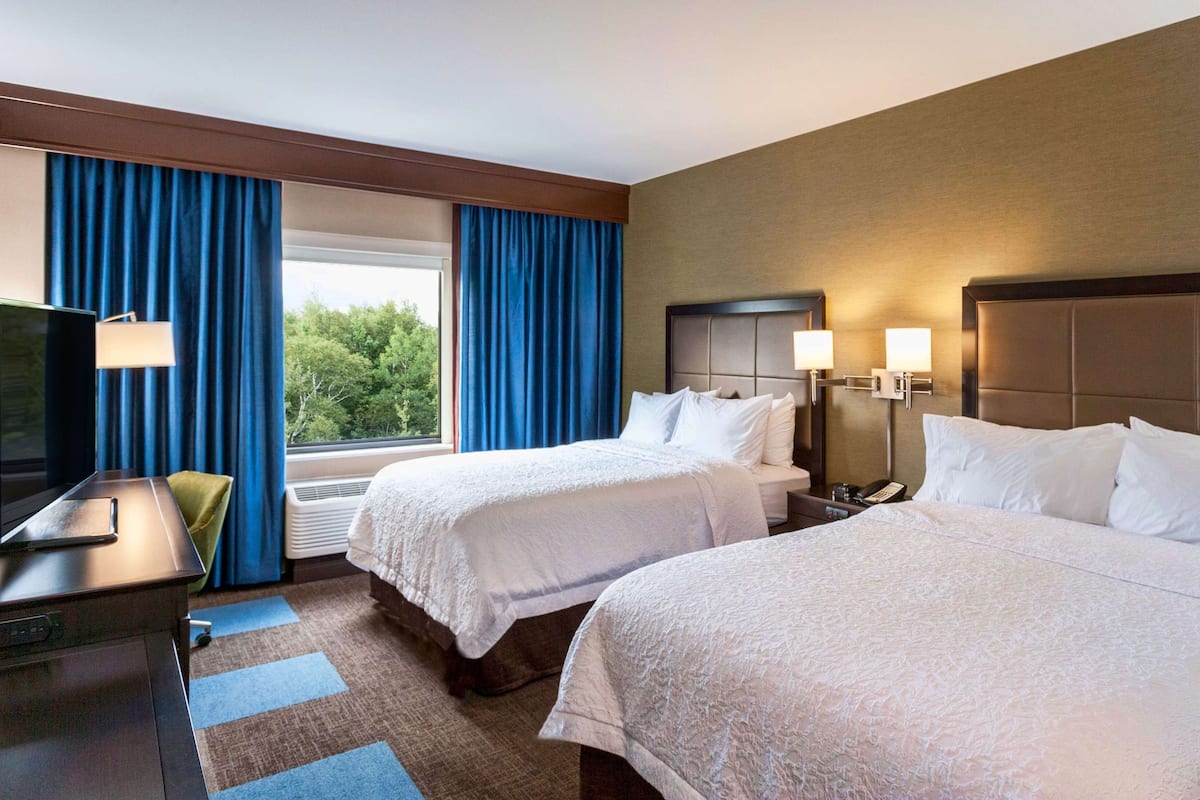 In-room safe, desk, laptop workspace, blackout curtains