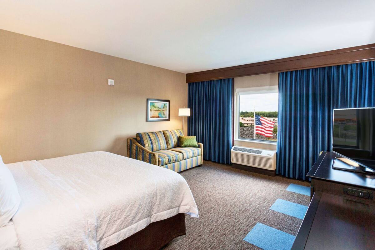 In-room safe, desk, laptop workspace, blackout curtains