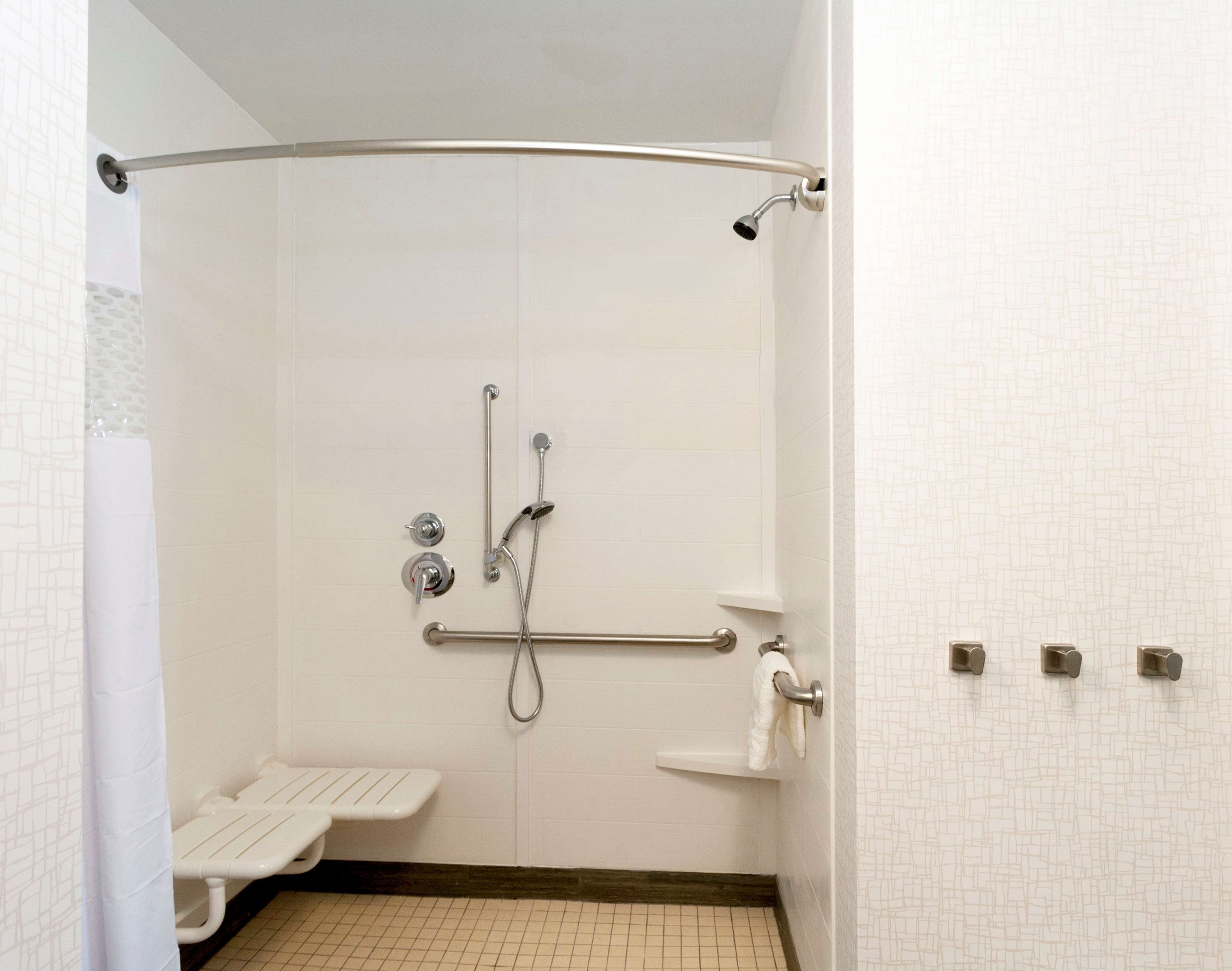 studio, 2 queen beds, accessible, non smoking (mobility & hearing, roll-in shower) | bathroom shower