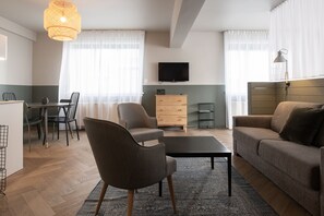 Superior Studio | Living area