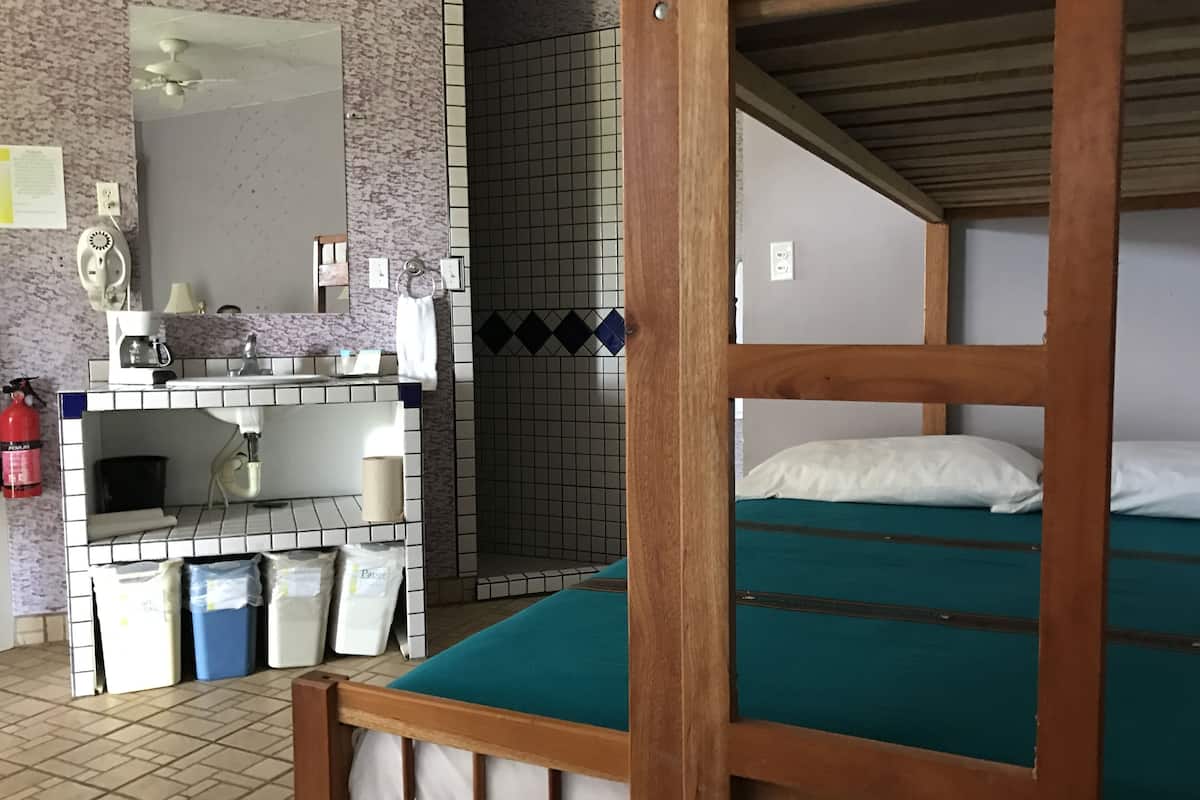 comfort bungalow | coffee and/or coffee maker