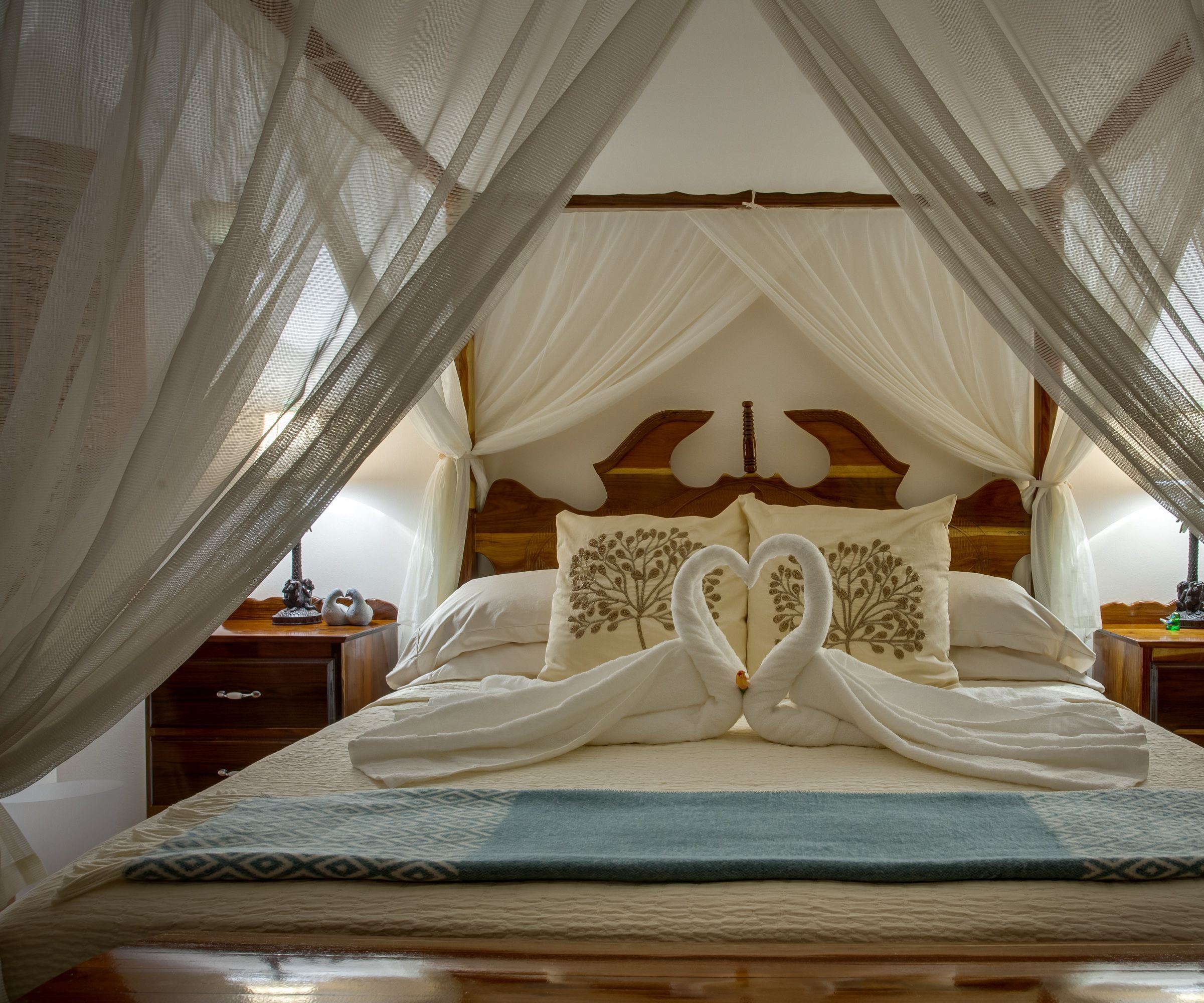 The Crimson Orchid Inn