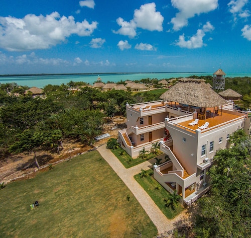 The Crimson Orchid Inn at Orchid Bay